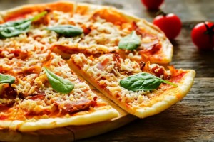 fare-la-pizza-con-piadina-velocissima-risparmiare